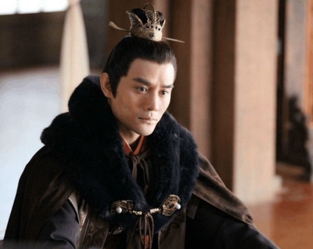 琅琊榜:靖王大哭,连怀孕的靖王妃都劝不住,这是发