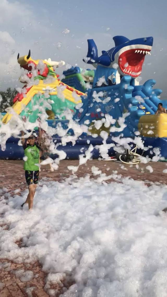 沽河游乐园水上乐园夜场 泡泡浴狂热来袭,三人行一人免单!