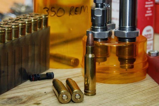 美国枪迷描述用雷明顿m700打猎有多美妙,200磅的猎物一枪就撂倒