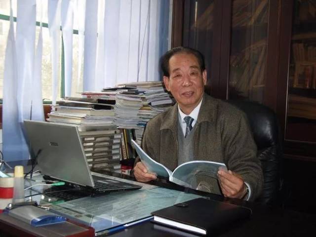 新浪"百城致敬40年"专访江南大学姚惠源教授:专注粮油研究半个世纪