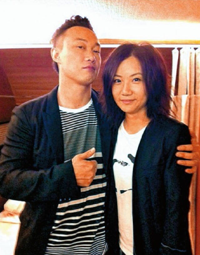 卢凯彤坠楼身亡,香港业者竟发死人财!拿卢凯彤打广告!