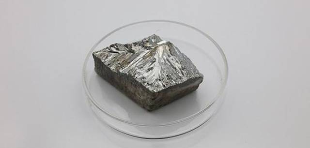 从钴到钨:电动汽车和智能手机如何引发新的淘金热?_手机搜狐网