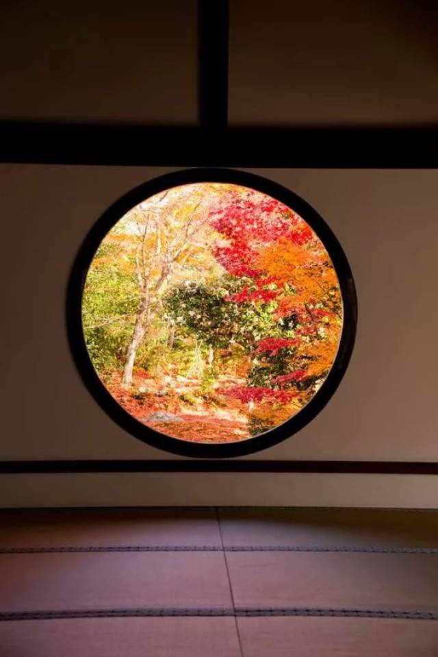 中式圆窗户造型图片图片