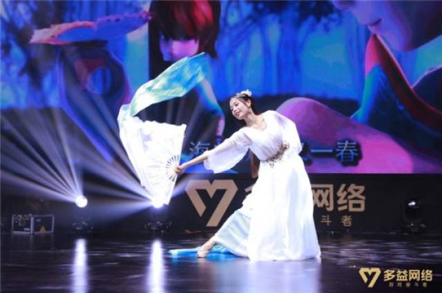 扇子舞古风,古典扇子舞,扇子舞卡通_大山谷图库