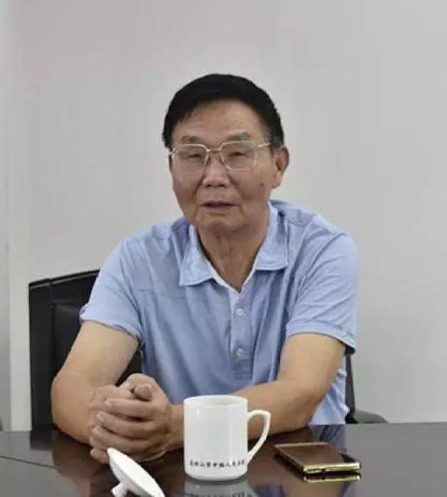 离退休老干部 黄家裕