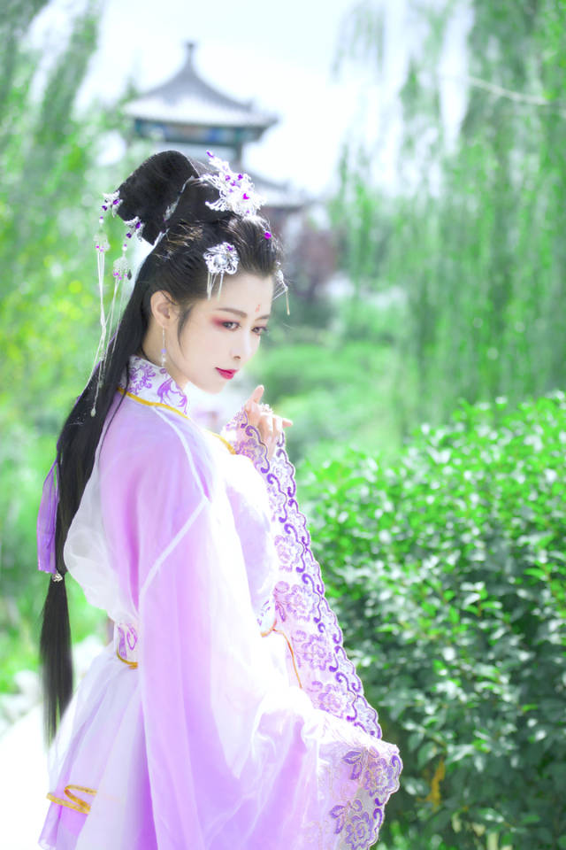 角色:十三月·宫装coser:千暮