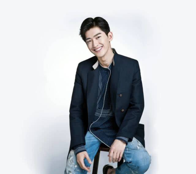 山寨f4现状,慕容云海成一线男星端木磊烧伤毁容,他俩却遭封杀销声匿迹