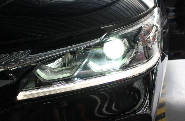 9.5代雅阁,大灯升级黄金版套餐