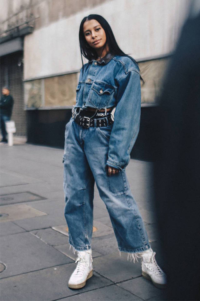 街拍丨百搭属性 小白鞋江湖地位不变