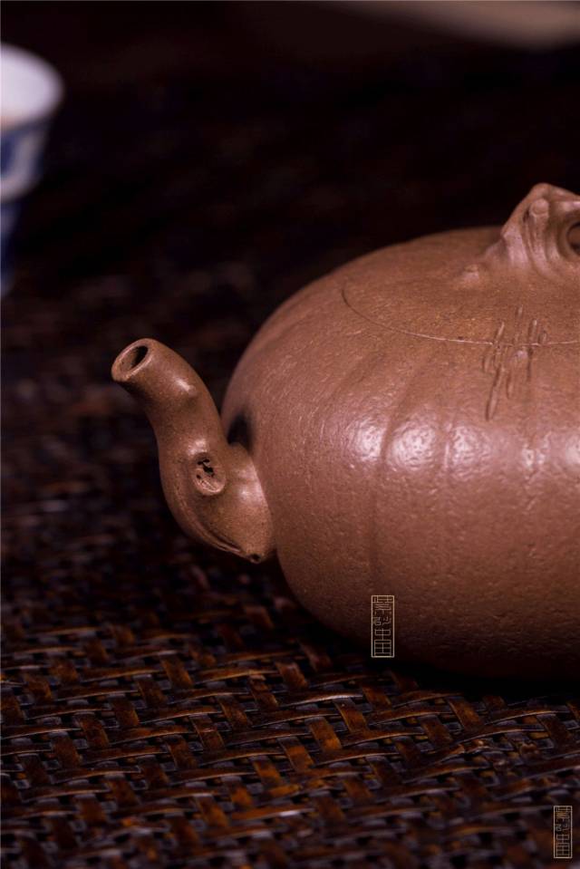 抟|《春暖花开》王建芬