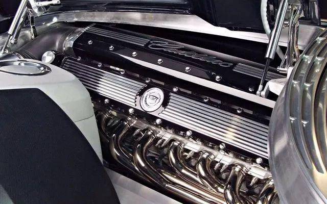 cizeta moroder v16t发动机:6.0l v16