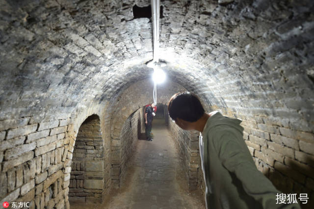 地道内均为青砖砌碹,内有翻眼,翻板,掩体,放灯处,存物处,通气孔等生活