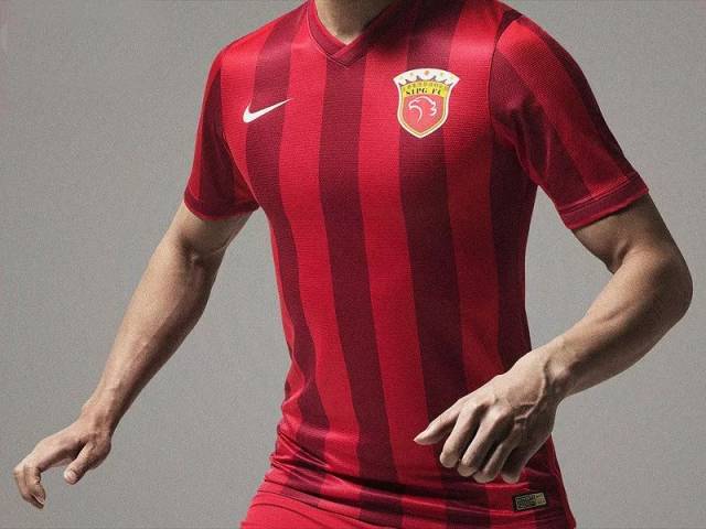 ezer说丨广州恒大变"厂州恒太",电影蹭足球热度的反思