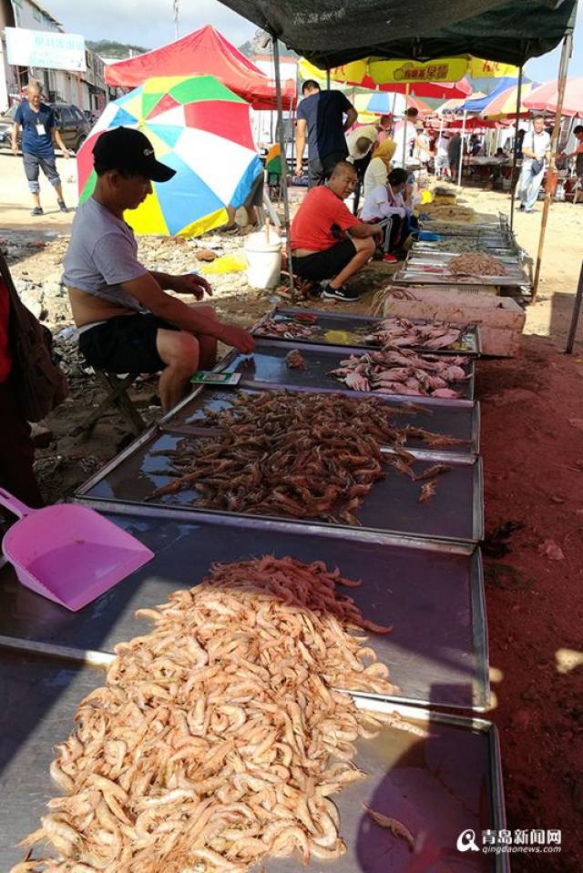 原生态的沙子口海鲜大集 这价格才真叫实惠(图)