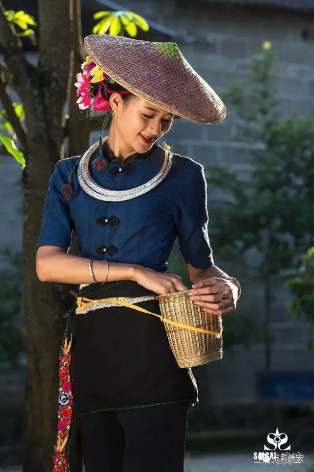 缅甸北掸邦腊戌民族文化会到德宏考察——盈江