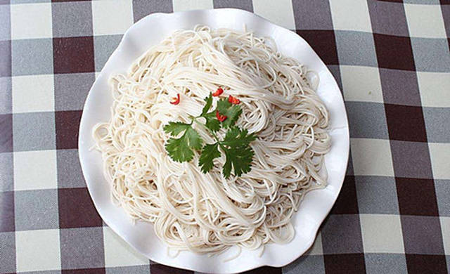 人养狗经验分享】泰迪吃西瓜拉肚子拉血怎么办