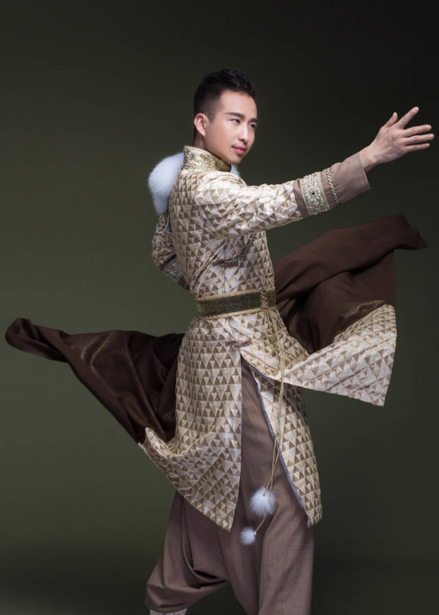 只愿你无怨无畏,一世长安!