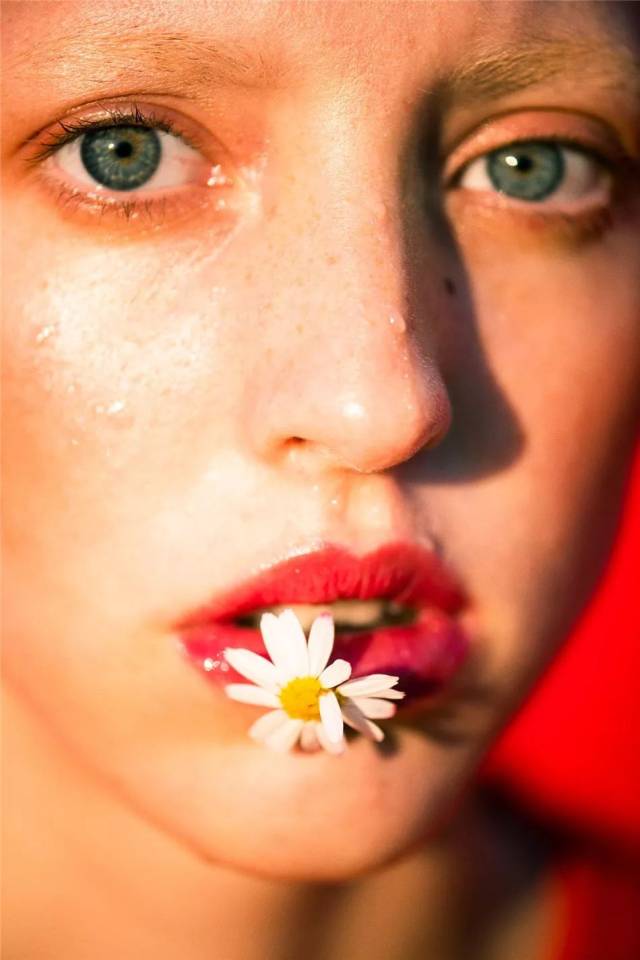 色即是空,空即是色