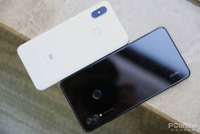 荣耀Note10、小米8散热比拼:吃凉鸡的秘诀在这