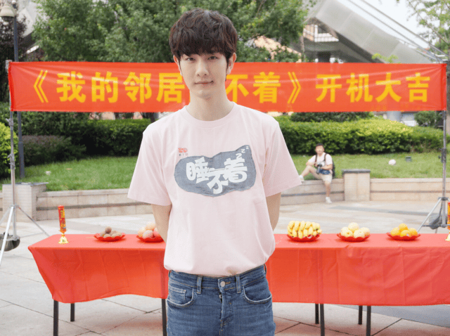 新生代实力小生初叁人气爆棚,携多面角色强势来袭