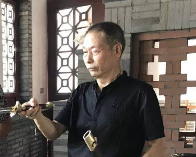 沈广隆剑铺第四代掌门人沈新培