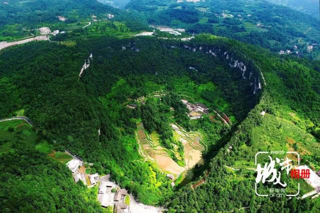 在重庆 有片神秘的历史明星村 叫天坑寨子