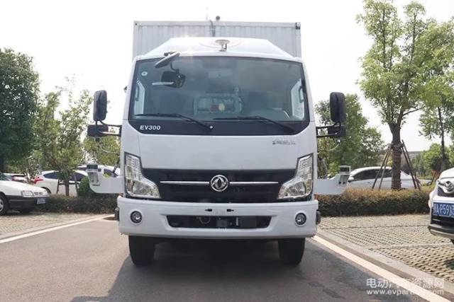 之一,也是目前纯电动轻卡市场占比较高的一款产品——东风凯普特ev300