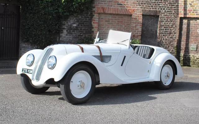 4-door cabriolet 三十,四十年代,没有几款敞篷车型怎么好意思称豪华