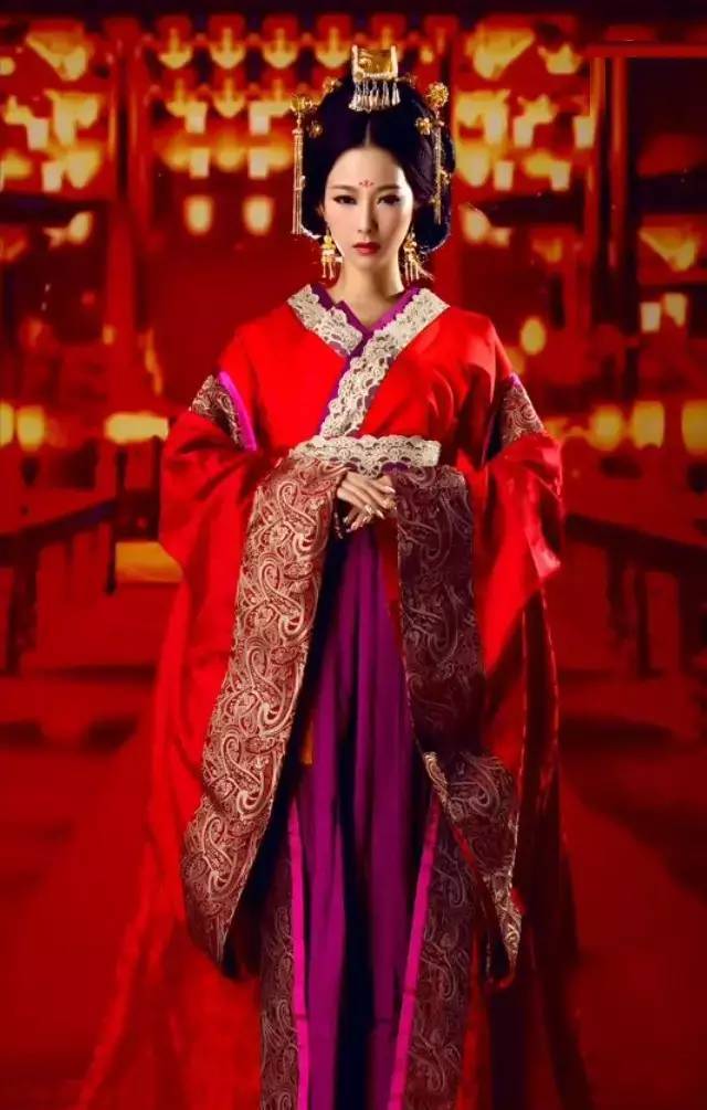 嫁衣,惊艳了红尘.