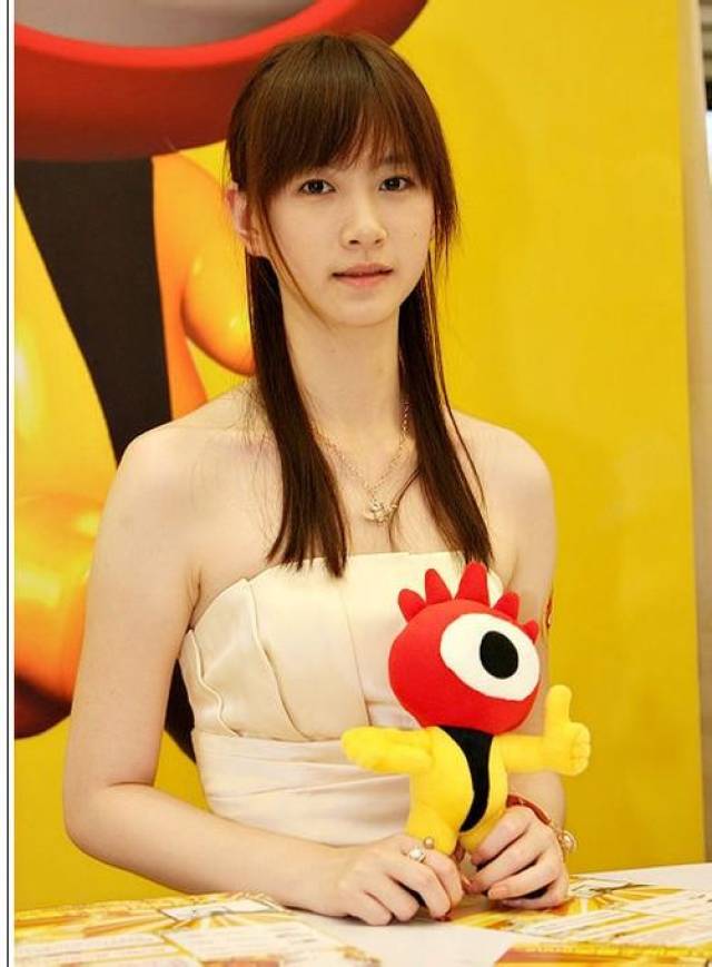 细数ChinaJoy上成名的ShowGirl，曾是宅男女神，现如今过的如_搜狐网