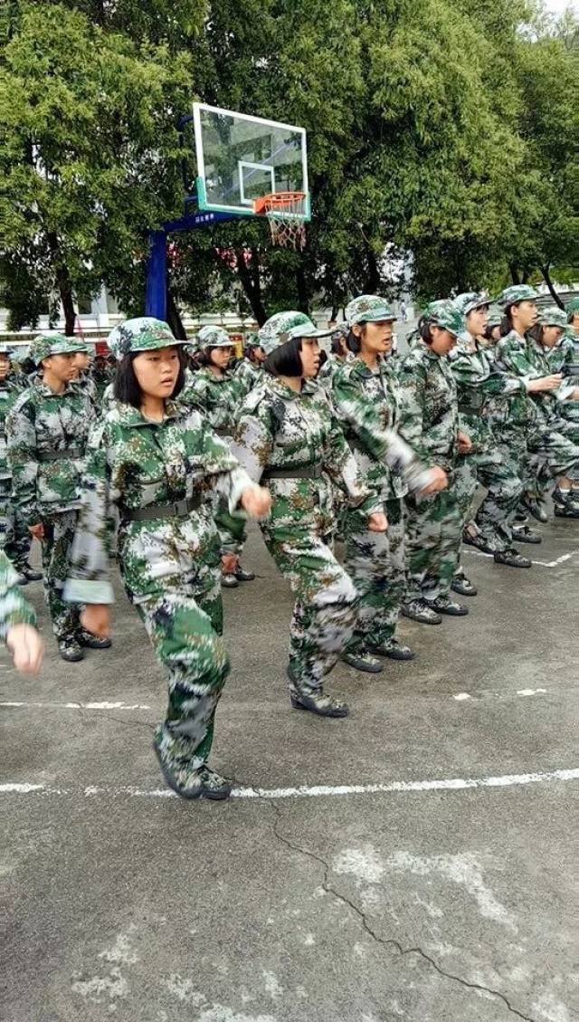 大关一中2018年新生军训开始,多少人的回忆