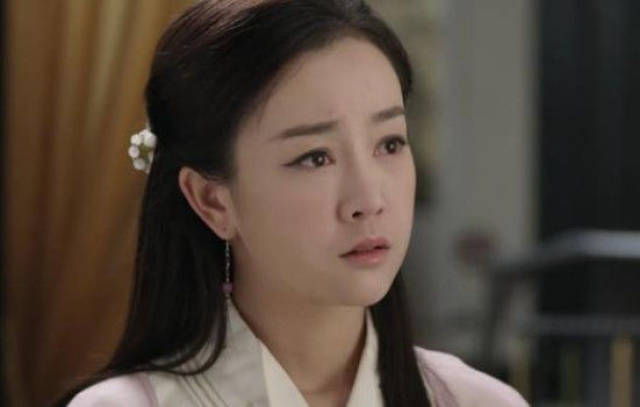 张檬学郑爽取出假体,颜值果真回春了,新剧赚