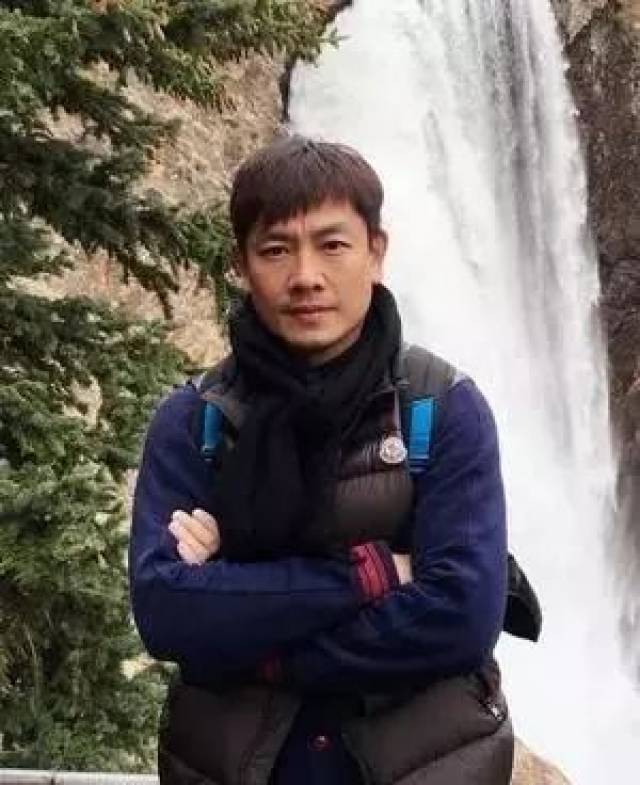15 现为广东番禺中学体育教师,男篮主教练,体育科组长,工会文体委员