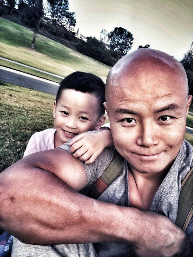 乐嘉把女儿送少林学习,网友:摊上你这个爹真是倒了八辈子的霉!