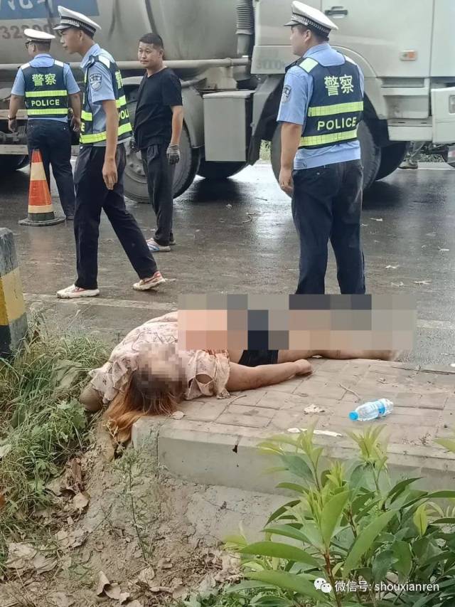 淮南寿县重大车祸3死16伤!大客车冲入深沟,现场惨不忍睹!