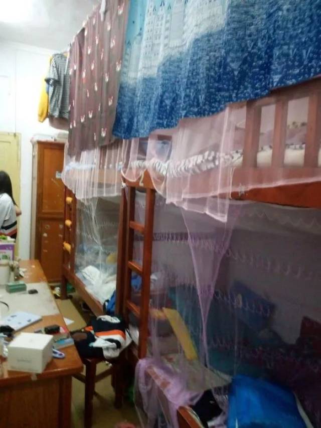 贵阳南湖实验中学寝室图片