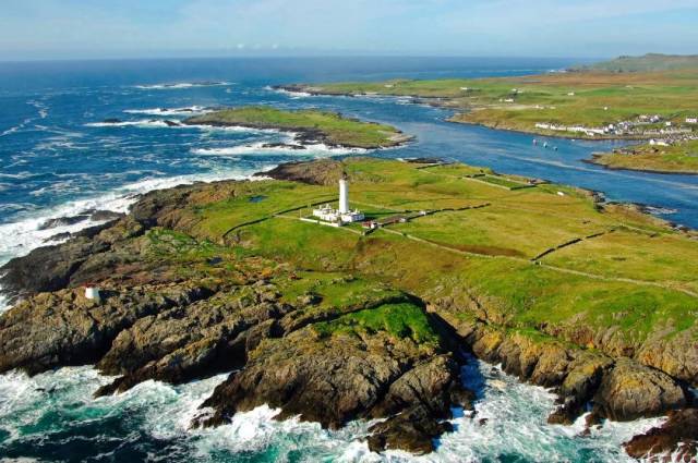 书的第一部分就是 苏格兰的艾雷岛.