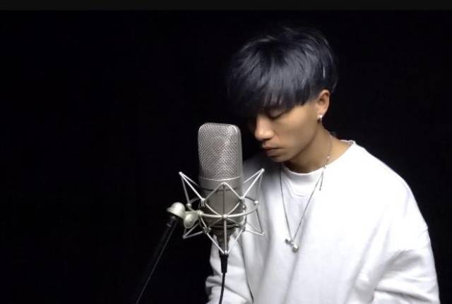 音乐是他一生的追求 斗鱼音乐主播卖血哥 追逐