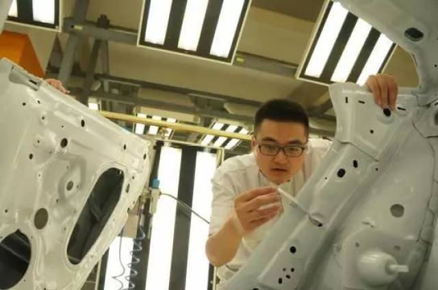 汤豪杰:优秀党员的典范_手机搜狐网