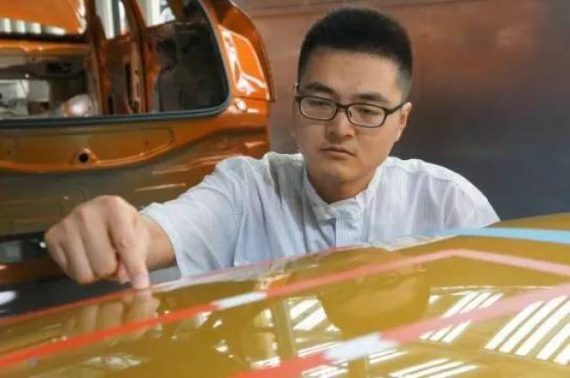 汤豪杰:优秀党员的典范