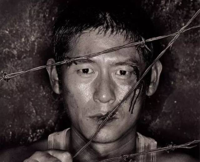 6部荒岛求生电影,比《一出好戏》更残酷!