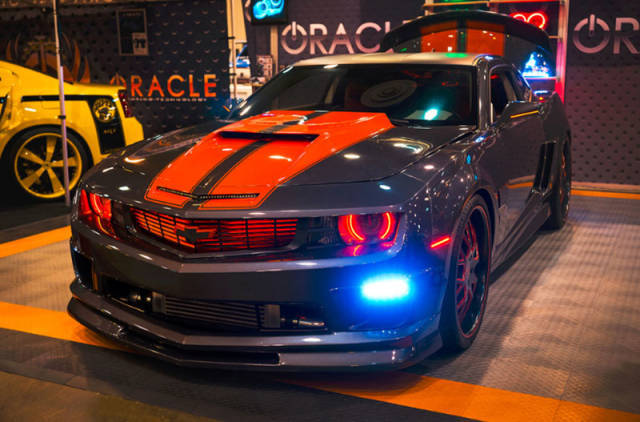 血气十足改装大狂蜂camaro