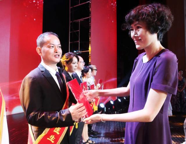 袁林天被评为西安市2018首届中国医师节最美医生