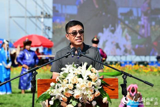 通辽市政府副市长于枫主持活动.陈立庚 摄