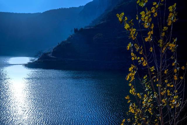 湖风景区位于邯郸市涉县45公里处的偏城镇青塔村,青塔湖亦称青塔水库