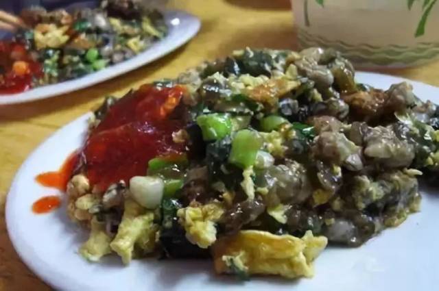 连江话"碟饼",为连江地道风味美食,属于油炸类小吃.