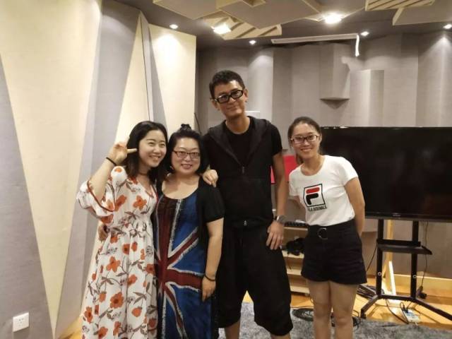 TVB配音演员张艺老师交流会,妹纸多的坐不下