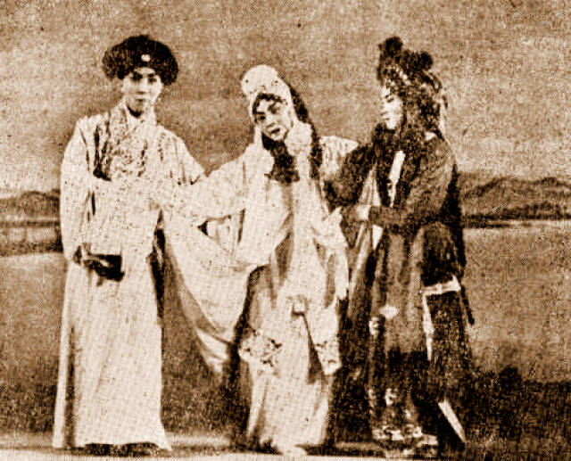 京剧名家李玉茹的水平怎么样,算得上是一代大师吗?