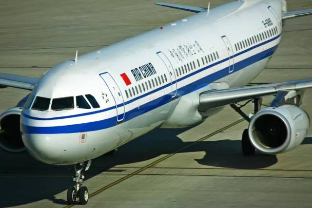 测评| 在国航321上,社长时隔18年之后又吃了两份饭!好满足好开心!