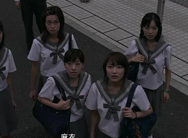 这个角色在后来的《戴拿奥特曼》中却成了女二号,她就是——绿川麻衣